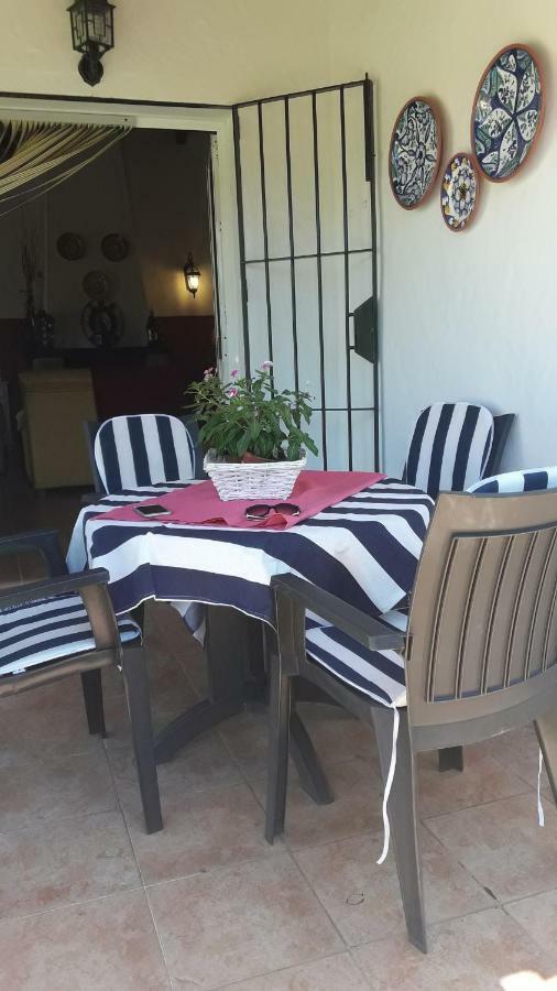Chalet La Huerta 2 Amplios Jardines Barbacoa Y Wifi Conil De La Frontera Zewnętrze zdjęcie